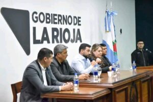 FB_IMG_16934112320884768