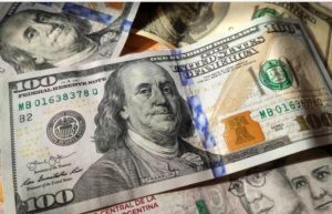 dolares